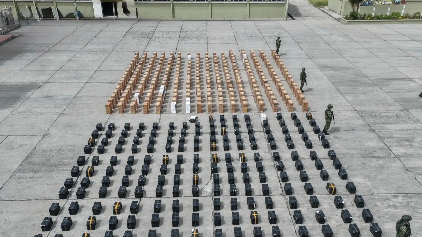 Ejército incauta 172.500 cajetillas de cigarrillos de contrabando en Ipiales, Nariño.