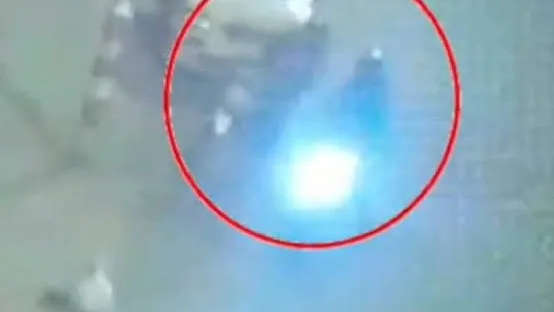 Delincuentes rompieron una pared para robar más de 30 llantas de moto en Suba