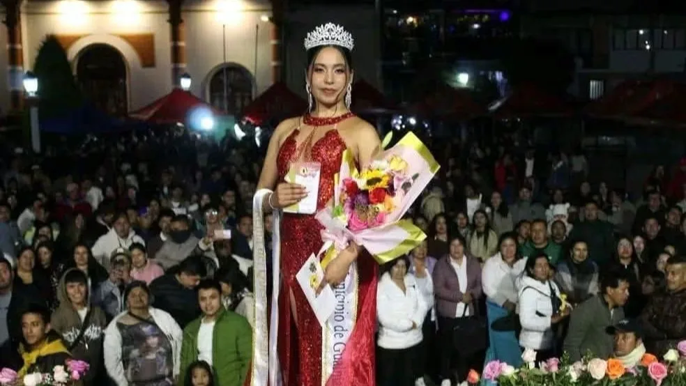 Guachucal corona a Daniela, representante de Gualmatán, como Reina del Queso