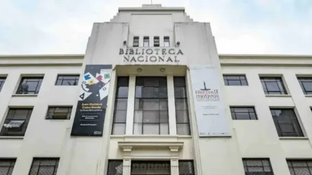 Exdirectoras defienden la Biblioteca Nacional