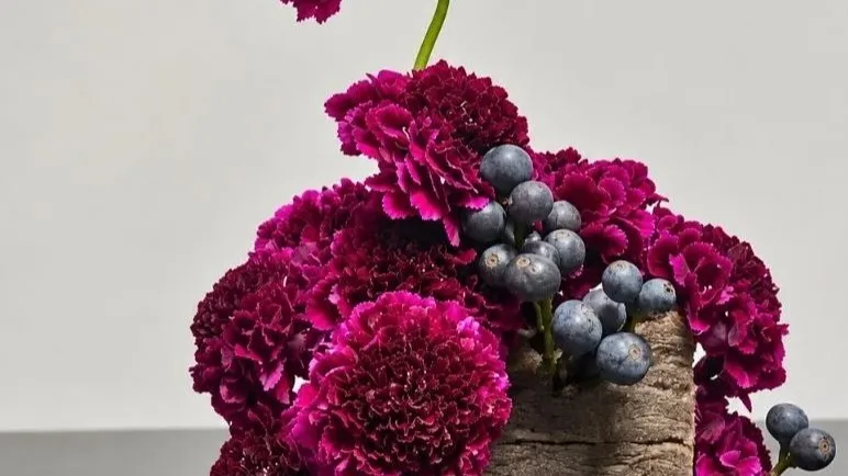 Diseños florales para las fiestas que dejan una impresión duradera