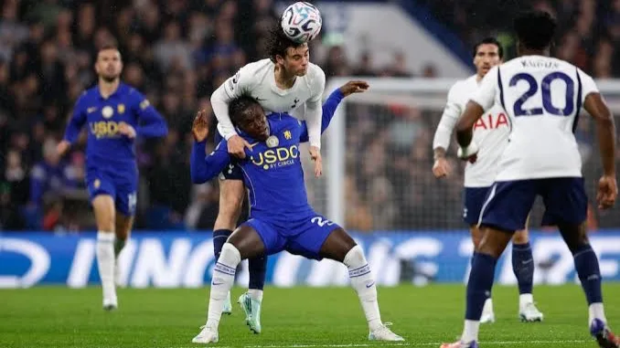 Tottenham impone en resultados londinenses