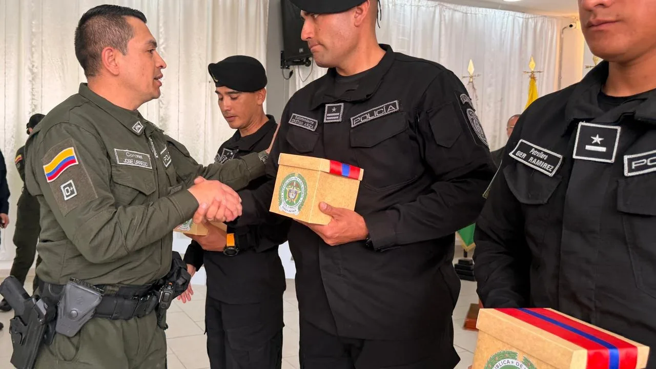 62 policías se graduaron de curso táctico en Nariño