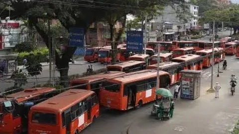 Paro transportador sigue en vilo