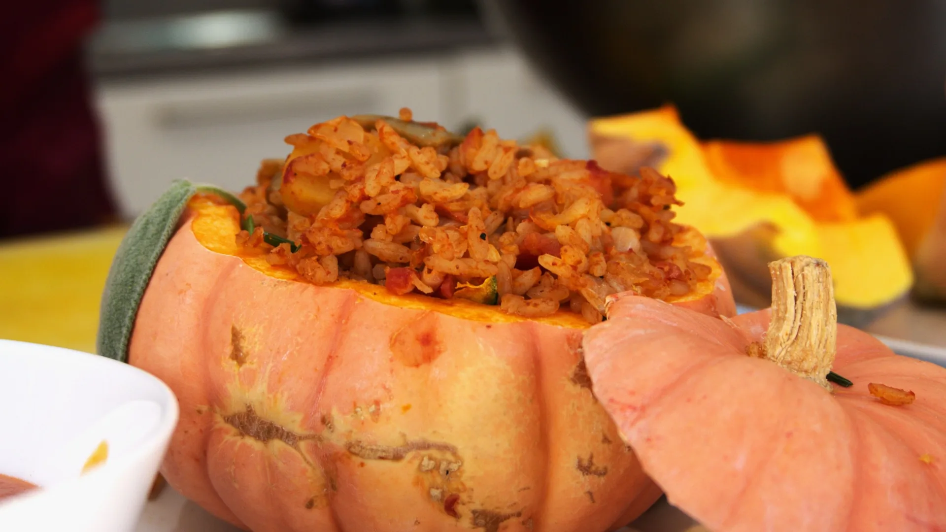 ¡El arroz meloso con calabaza y queso parmesano es una receta cremosa que puedes preparar!