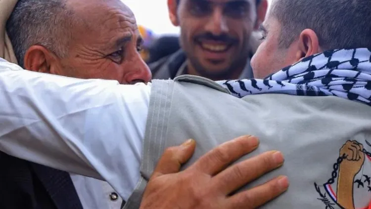Los hutíes liberan a 159 detenidos en Yemen con apoyo de la Cruz Roja