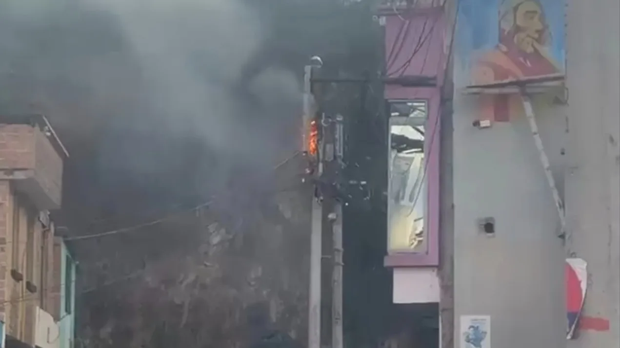 ¡Pánico por chispas! Dos incendios eléctricos movilizaron a Bomberos en Pasto