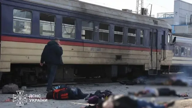 Ataques rusos en Ucrania dejan 16 muertos y decenas de heridos