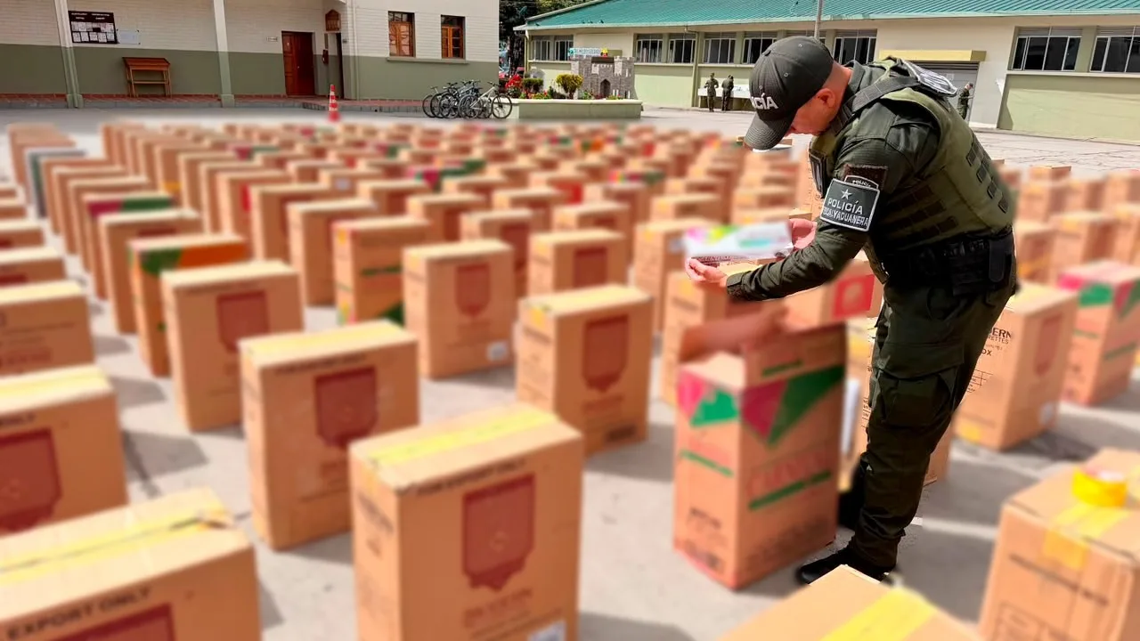 Golpe al contrabando en Nariño:
aprehendidas más de 291.000
cajetillas de cigarrillos