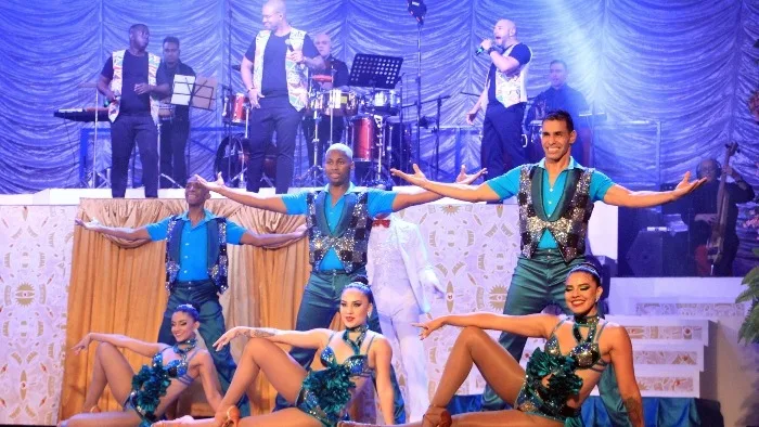Delirio celebra 20 años de baile en Bogotá: ¡No te lo pierdas!