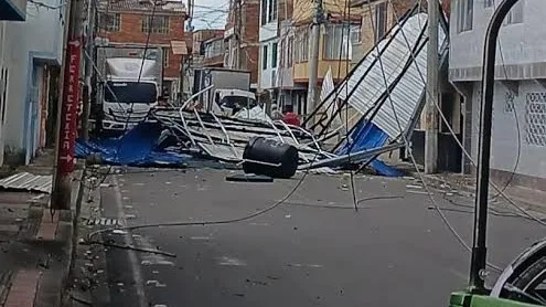 Fuerte vendaval en Cundinamarca deja viviendas destechadas y graves afectaciones en varios
