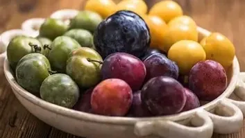 Ciruelas: beneficios para la digestión y la salud cardiovascular