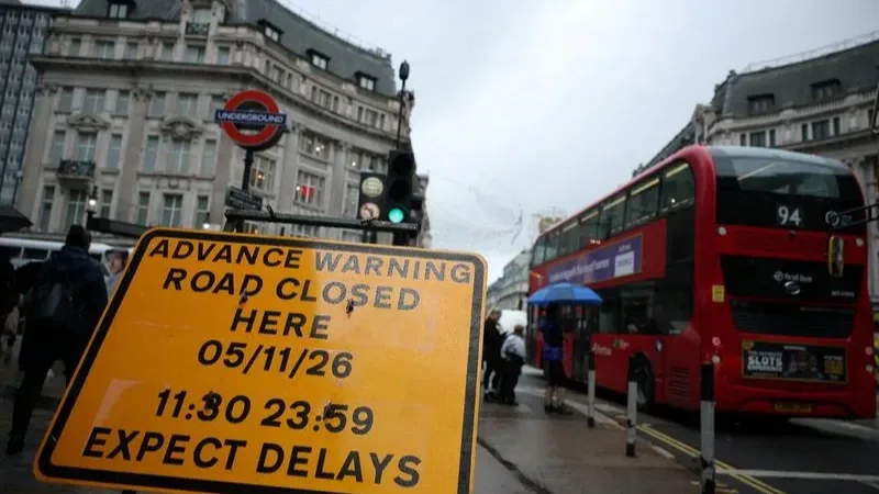 Londres convierte Oxford Street en zona peatonal desde hoy