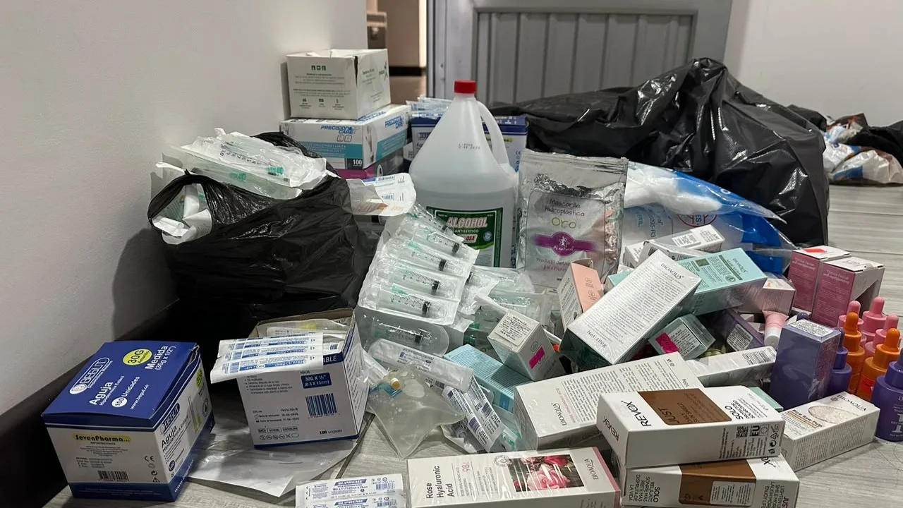 Reportan decomiso de dispositivos médicos y cierre de establecimientos estéticos