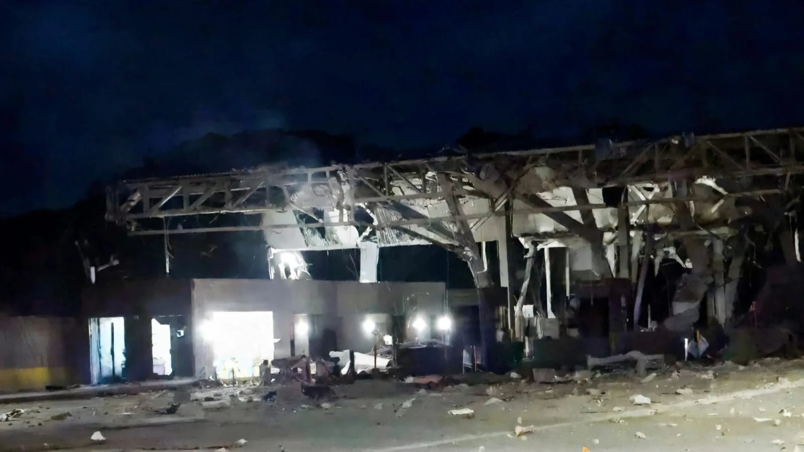 Qué pasó por atentado hoy con carro bomba peaje Casanare heridos y daños