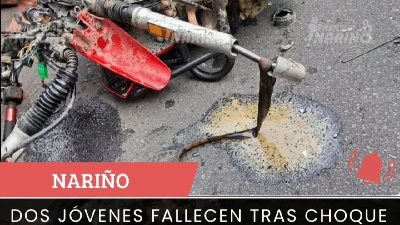 ¡Tragedia en la vía al mar! Dos jóvenes murieron tras chocar en moto contra camión