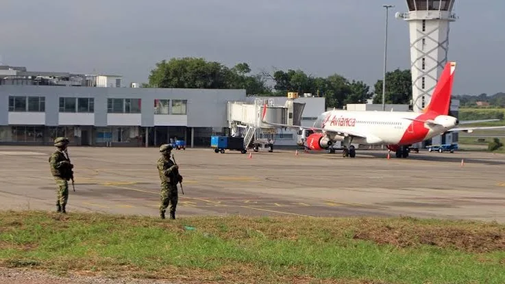 Hallan bolso con siglas del ELN cerca del aeropuerto de Cúcuta