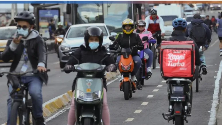 Patinetas y motos eléctricas tendrán nuevas reglas: conozca las obligaciones para circular