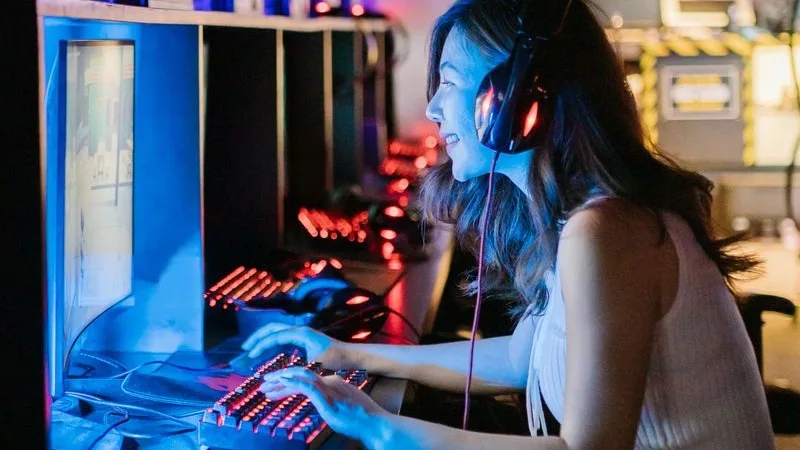 Riot Games sortea los cruces inaugurales de la Fase Suiza de Worlds 2026
