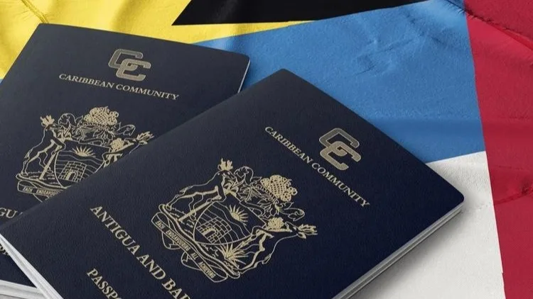 La UE presiona a Antigua y Barbuda para cerrar su programa de pasaportes por inversión
