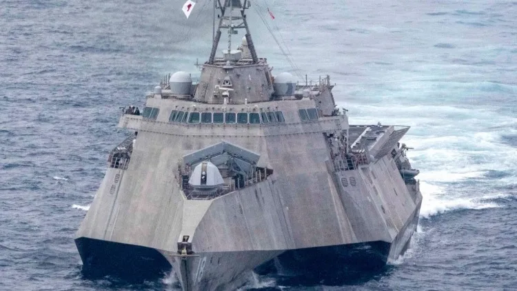 China despliega fuerzas navales para vigilar un buque de guerra de EE. UU.