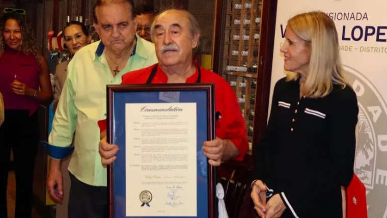 Miami-Dade reconoce al chef español Felipe Pérez Montero por su aporte a la gastronomía
