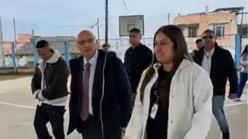 ¡SE MOJABAN MÁS ADENTRO QUE AFUERA! La Laguna estrena cubierta para actividades culturales