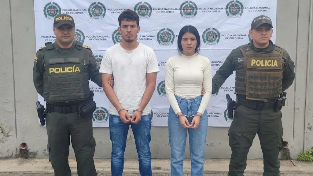Capturan a dos jóvenes por agredir a una policía en El Castillo