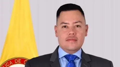 ARRESTO POR DESACATO JUDICIAL A FUNCIONARIO