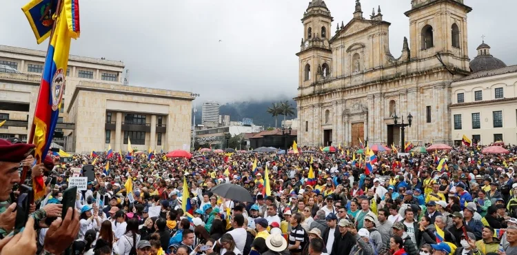 Registran alteraciones del orden público tras controles contra bicitaxistas informales