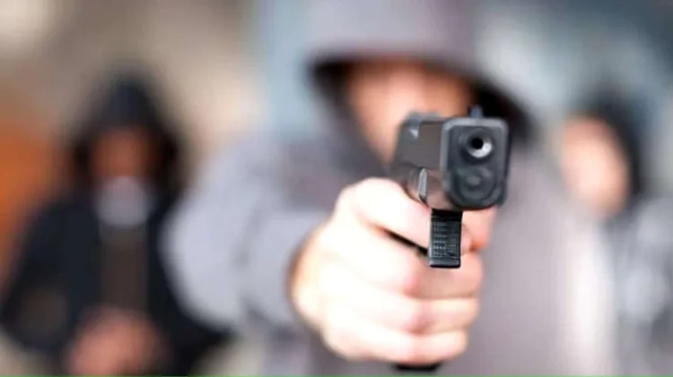 Intento de atraco deja a un asaltante muerto y a su cómplice prófugo tras balear a víctima