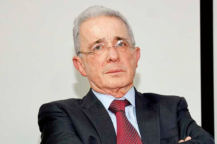 Corte Suprema no investigará al expresidente Álvaro Uribe por la «ñeñepolítica»