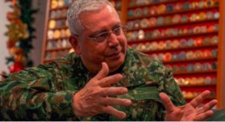 El Ejército de Colombia prohibió uso de celulares personales durante operativo y así evitar lio que pasó en Tierralta.