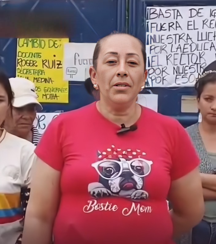 Estudiantes y padres de Gigante exigen renuncia del rector por mala gestión, maltratos y deficiente infraestructura escolar.