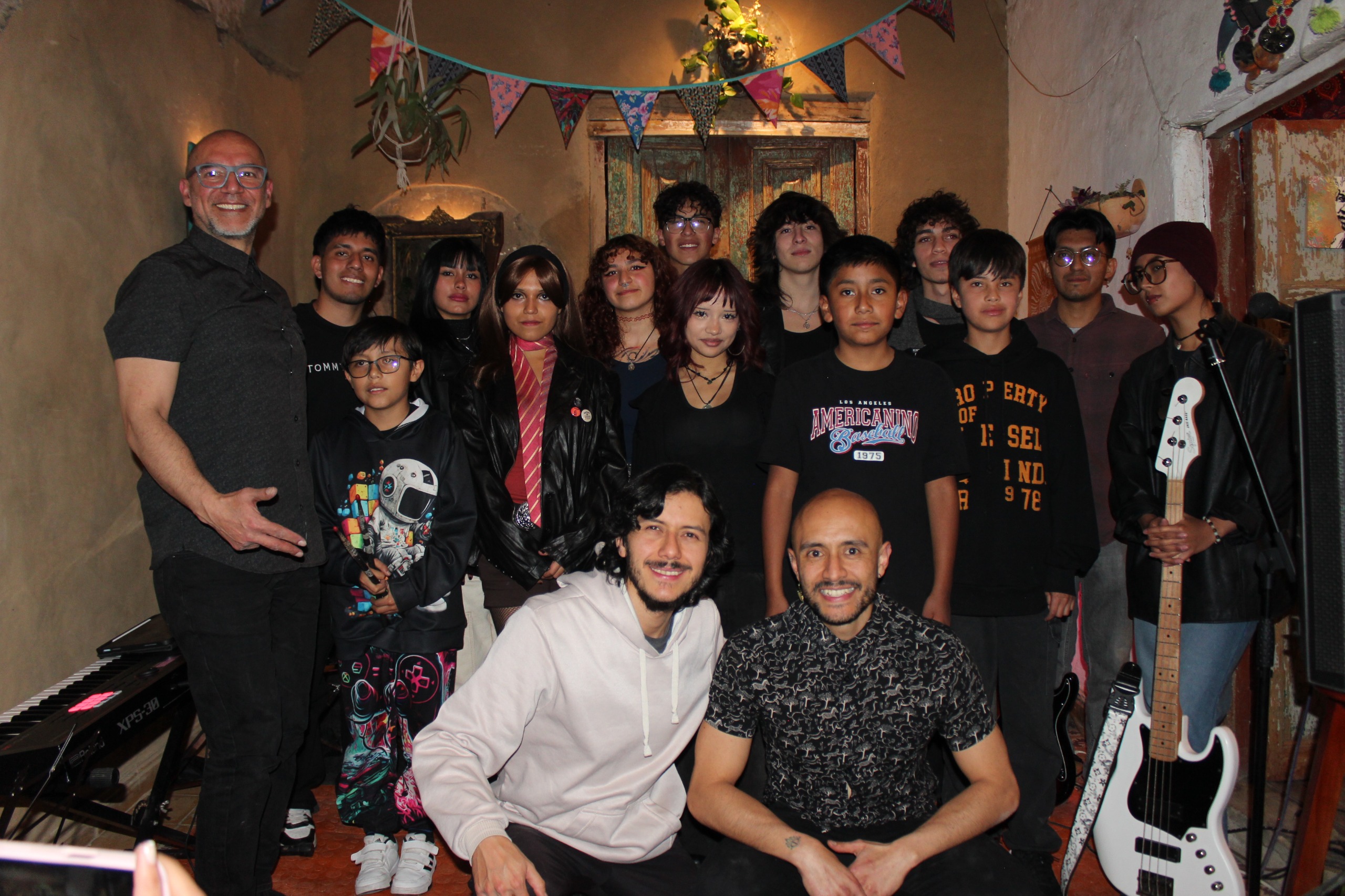 Participan Jeimy Argoty, Rafael Dubas, Sebastián Alvarado, Julieta Álvarez, Mari Pantoja, Salome Argoty, Isabela Daza, Esteban Acosta, Juan Diego Nieto, Miguel Villota, Hernán Rosero, David Fajardo, Diego Gómez, Andrés Rodríguez, Fernando Rodríguez y Martin Guzmán.