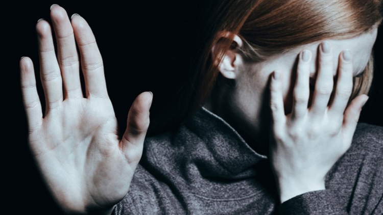 Combatiendo la Violencia Sexual_ Una guía de atención integral en Bogotá