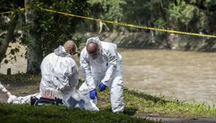 El cadáver de un hombre fue hallado flotando en las aguas del río Magdalena
