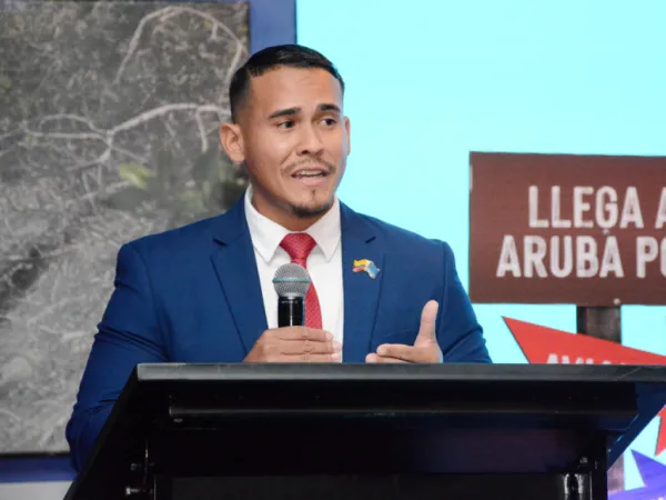 MINISTRO DE TURISMO DE ARUBA