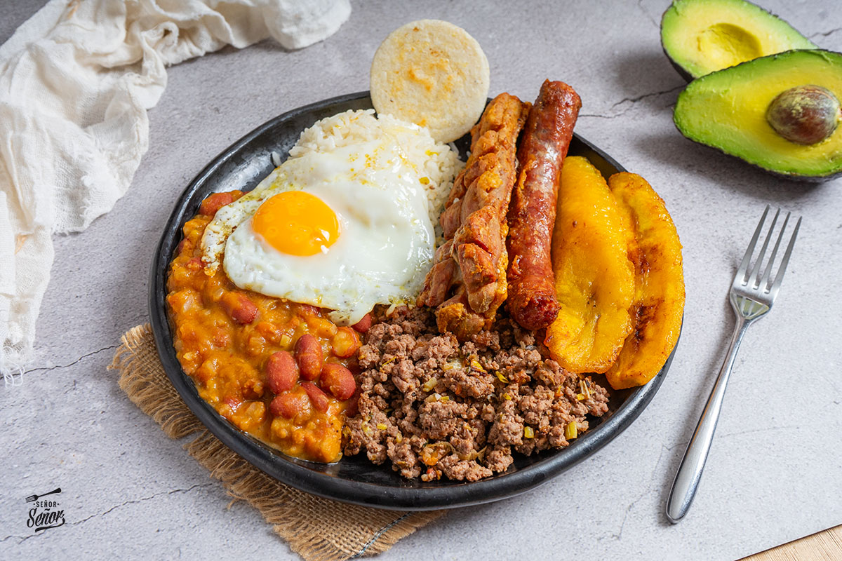 RECETA BANDEJA PAISA
