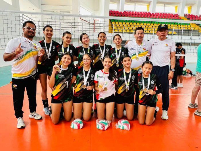 En la Final Departamental de los Juegos Intercolegiados 2025 en Huila, el colegio Piaget brilló en baloncesto y voleibol.