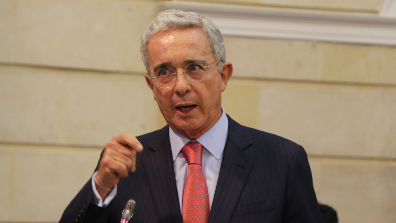 ALVARO URIBE