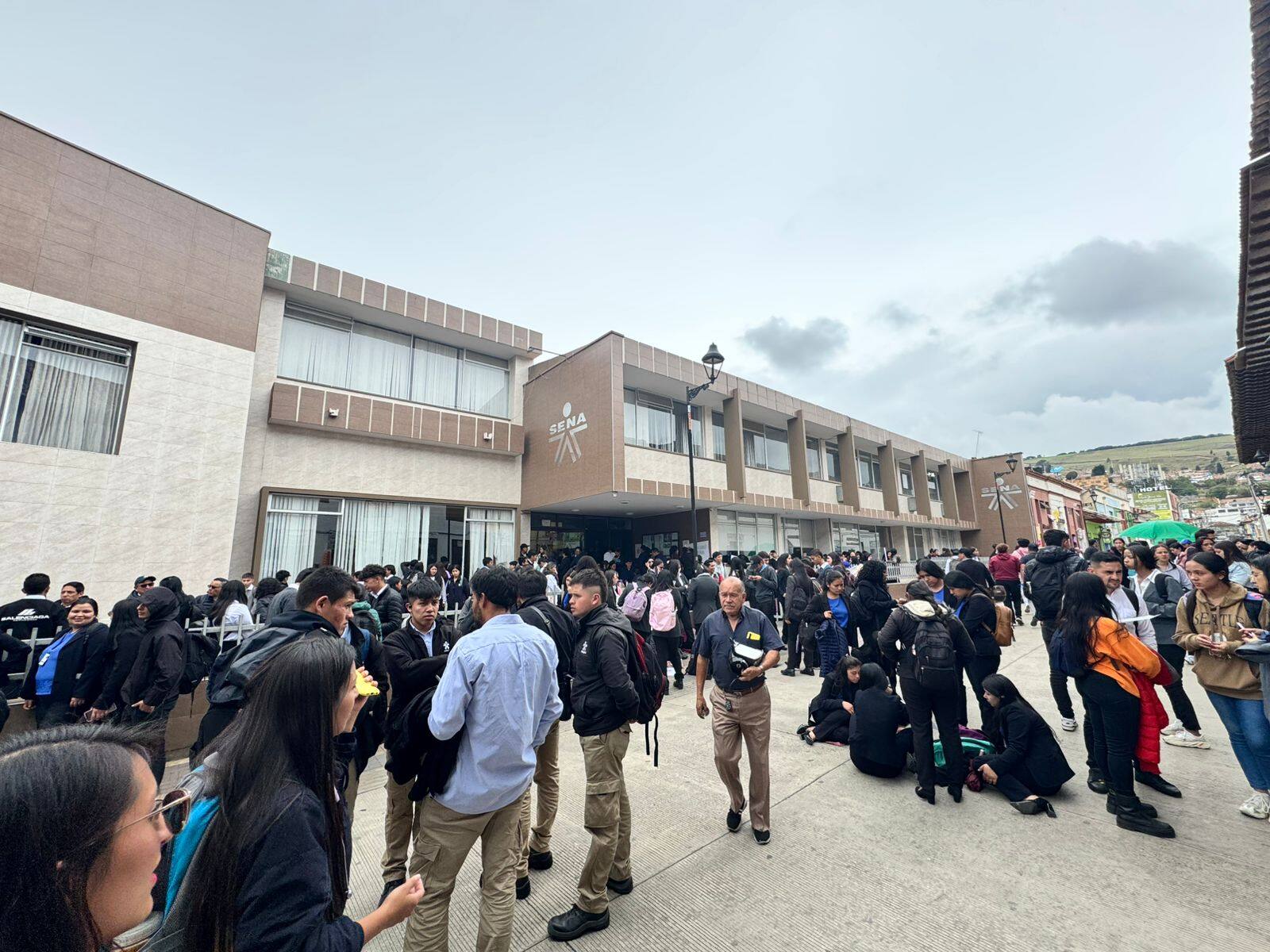 PARO EN EL SENA.