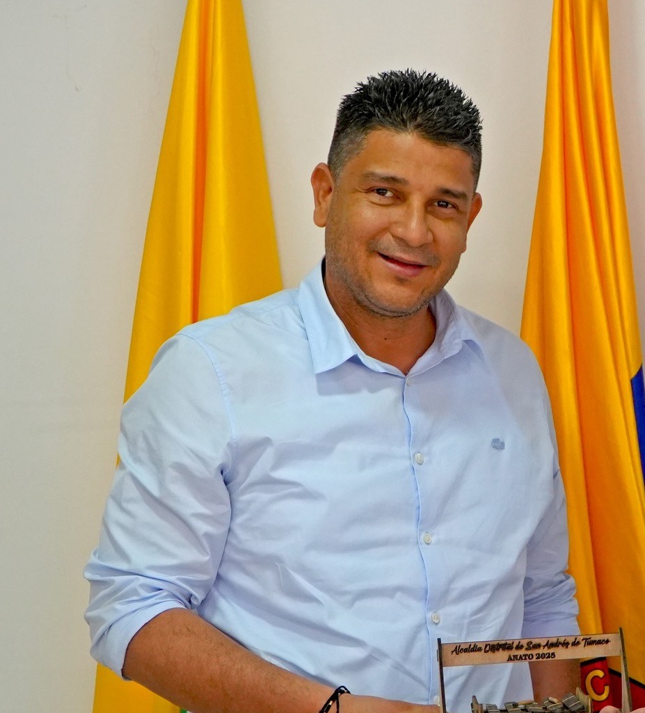 Félix Henao, alcalde.