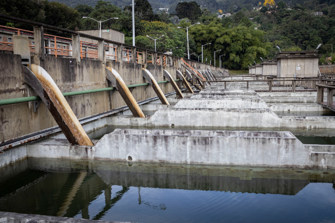 UN MILLÓN DE PERSONAS SIN AGUA.