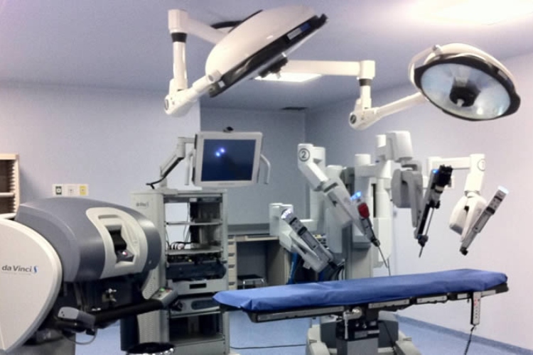 Así funciona el robot Da Vinci, el asistente quirúrgico más avanzado del mundo