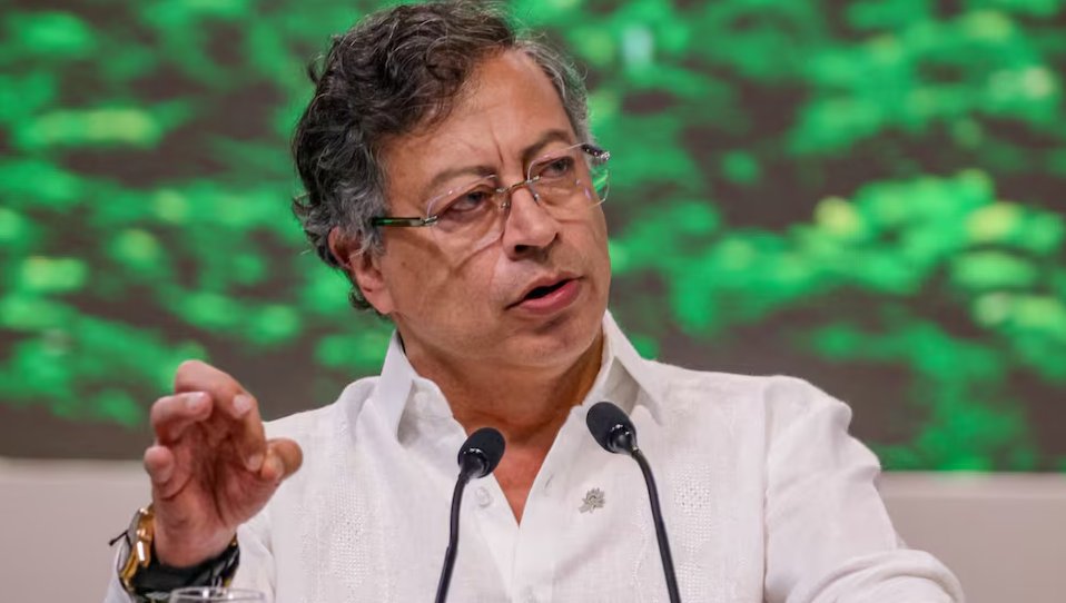 movimientos bancarios de Gustavo Petro