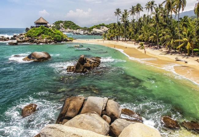 Descubra tres planes para disfrutar en el Parque Tayrona, un paraÃso con belleza natural y valor cultural que promete una experiencia inolvidable.