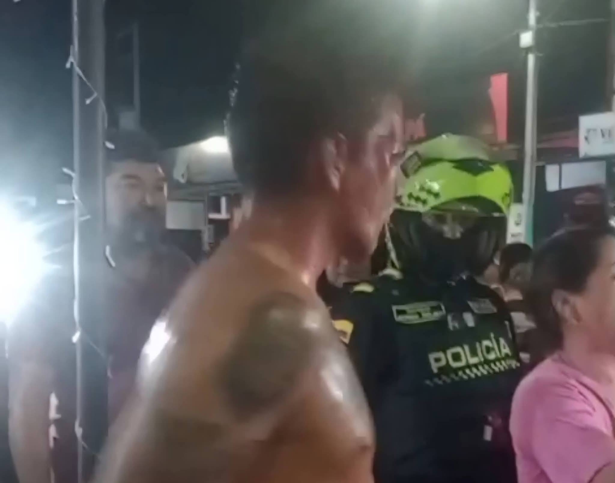 Caso de justicia por mano propia en Yopal, donde un hombre fue golpeado y desnudado por la comunidad tras ser señalado de un presunto hurto.