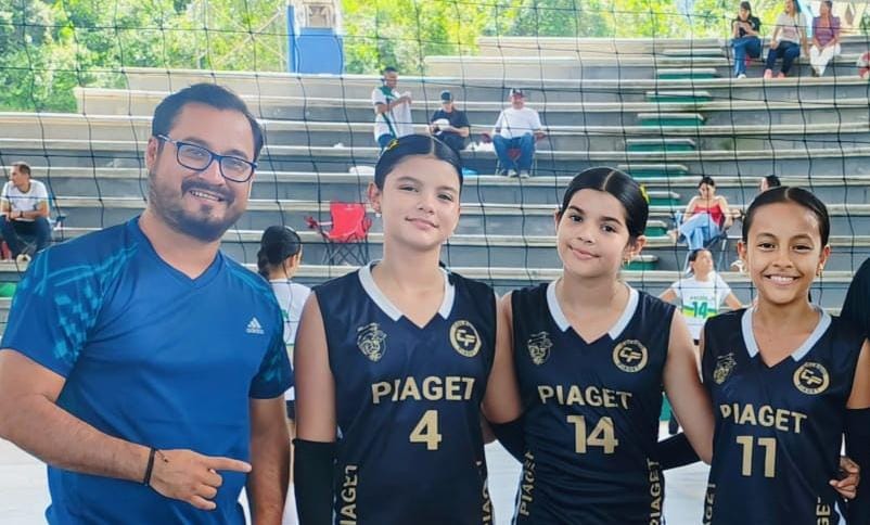 BRILLAN CON LUZ PROPIA