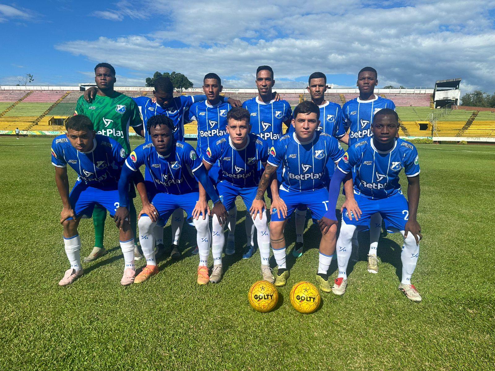 DEBUT VICTORIOSO EN EL PLAZAS ALCID